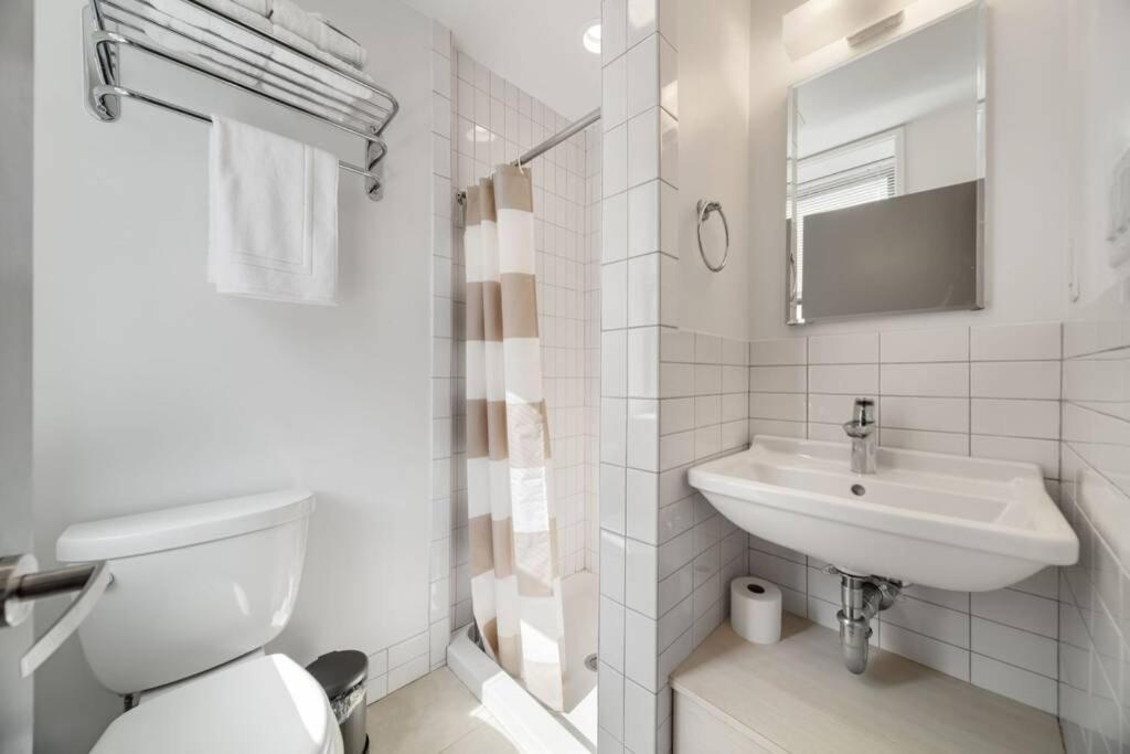 Simple Furnished Studio In The Heart Of ボストン エクステリア 写真